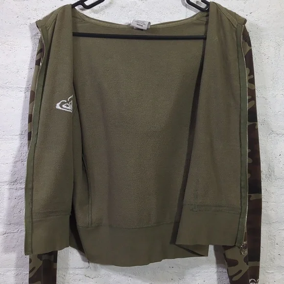 Y2K Roxy Camo Hoodie Jacket Medium - Picture 7 of 9